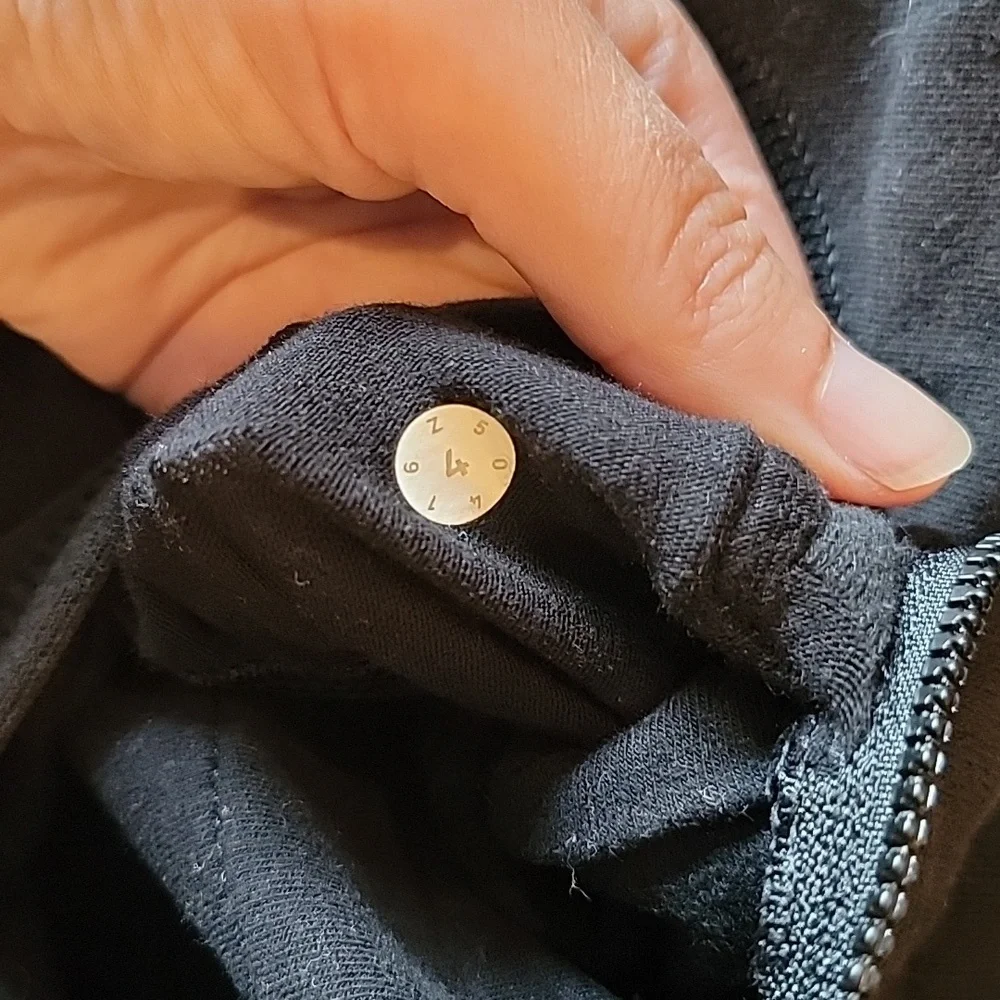 Lululemon Fleece Be True Crew - 4 - Picture 12 of 12